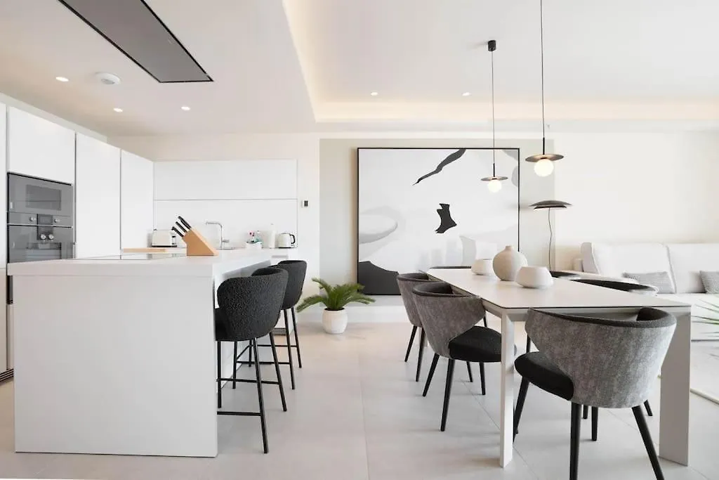 Brand New Luxury 2Bd Velaya Beachfront Rdr442 Estepona Apartment